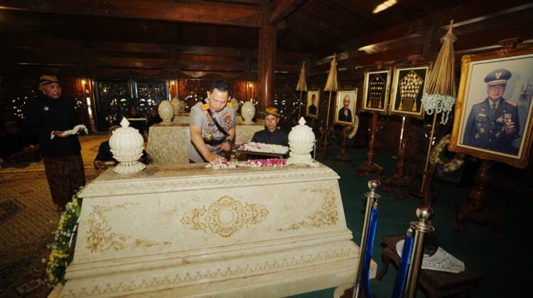 Setelah BJ Habibie-Soeharto, Kapolri akan Ziarah ke Makam Gusdur-Bung Karno Besok