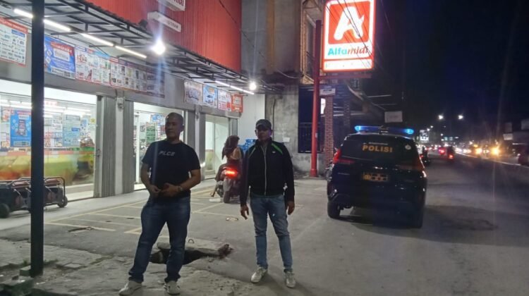 Patroli Malam Polsek Labuhan Ruku Antisipasi Gangguan Kamtibmas di Tanjung Tiram dan Sekitarnya