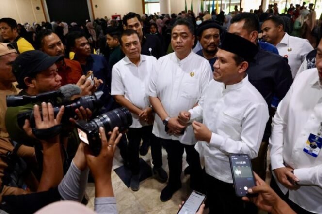 
					Wagub Aceh Tanggapi Demo Nakes RSUDZA: Tuntutan dan Jeritan Nakes Diproses Sesuai Regulasi