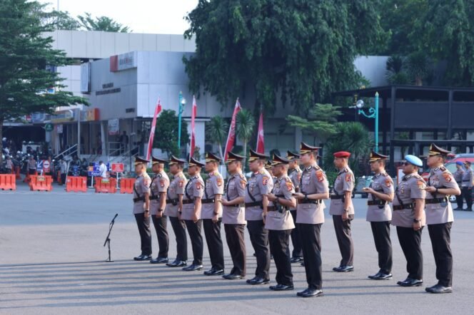 
					Kapolda Metro Jaya Pimpin Sertijab Pejabat Utama dan Kapolres Jajaran