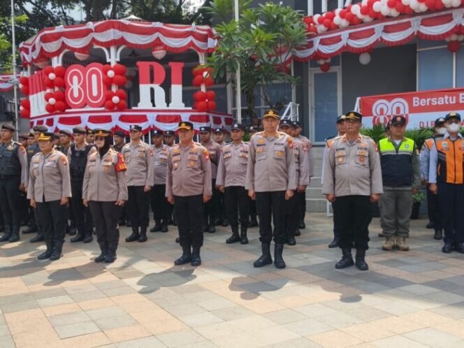 
					Lagu Indonesia Raya Bergema di Bundaran HI Sambut HUT ke-80 RI