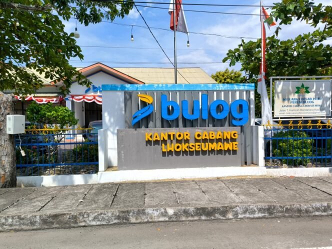
					Bulog Kuasai Pasar Beras: Stok Melimpah, Kualitas dan Harga Jadi Pertanyaan