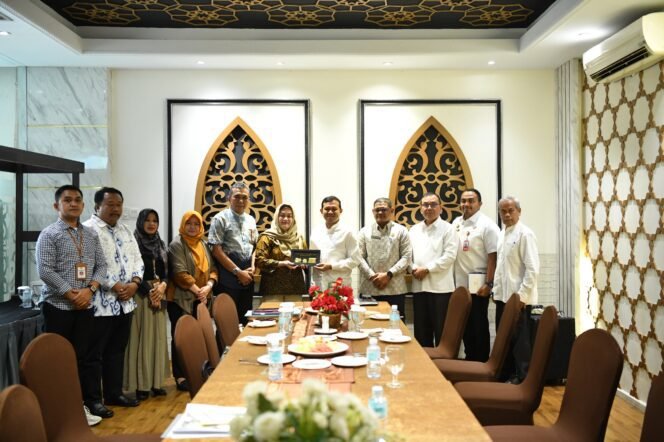 
					Aceh Jadi Tuan Rumah Peringatan HAM 2025, Sementara Luka Lama Belum Tuntas