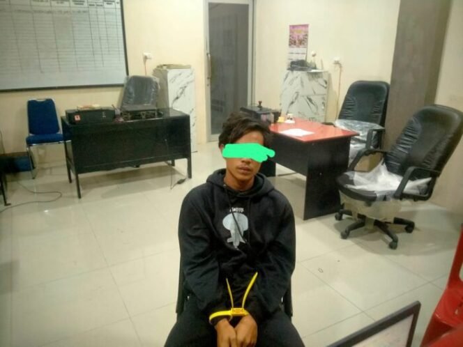 
					Seorang Pemuda Tewas Bersimbah Darah di Acara Muslim Ayub Fest, Diduga Korban Penikaman