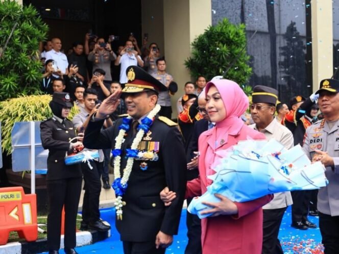 
					Gelar Pengantar Tugas Mantan Wakapolri, Kapolri: Terima Kasih Komjen Dofiri