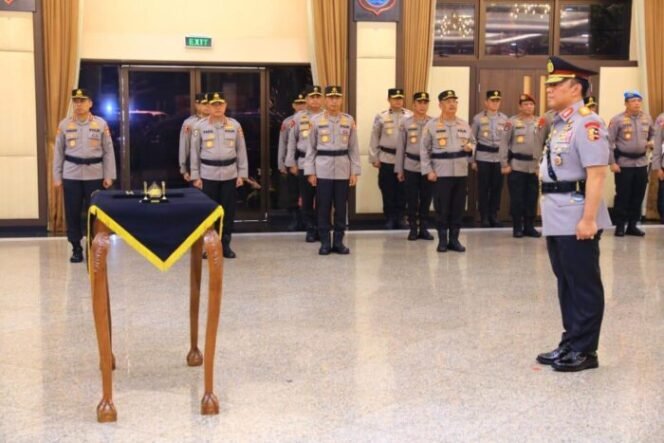 
					Kapolri Resmi Lantik Komjen Dedi Prasetyo Jadi Wakapolri