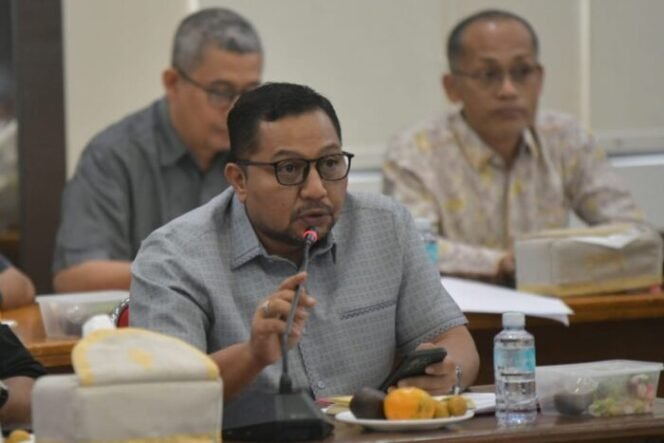 
					Pemerintah Aceh Warning: Kendaraan Berplat Luar Wajib Mutasi ke BL