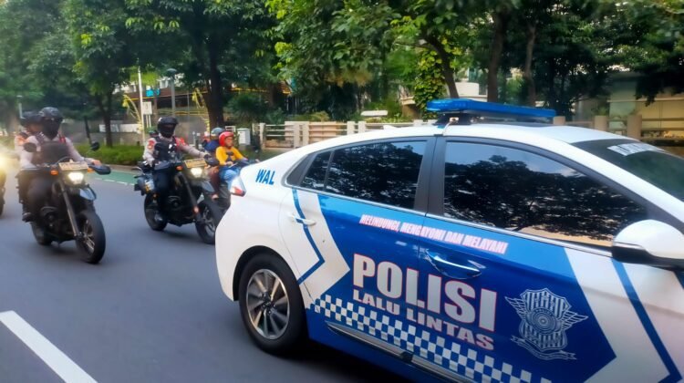 Jakarta Tetap Aman, Ratusan Personel Polda Metro Jaya Sisir Seluruh Wilayah Ibu Kota