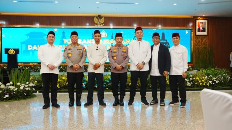 Ceramah di Mabes Polri, UAS Tekankan Pentingnya Toleransi Beragama