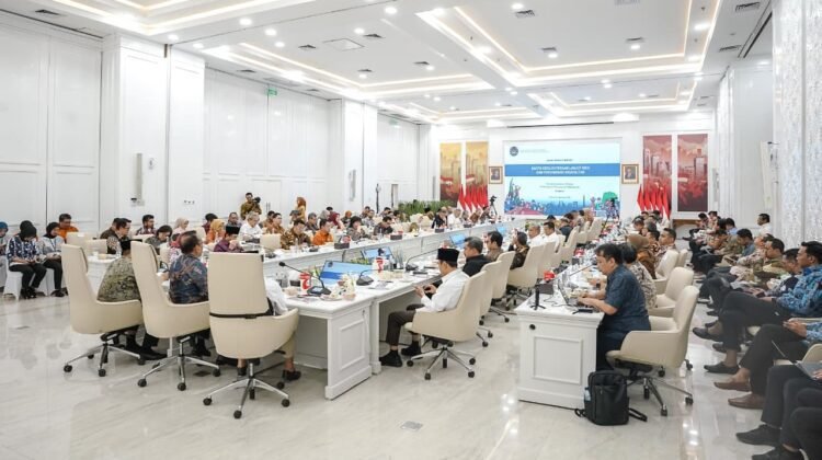 Pemerintah Luncurkan ‘Kartu Kesejahteraan’ dan ‘Kartu Usaha Afirmatif’ Percepat Pengentasan Kemiskinan