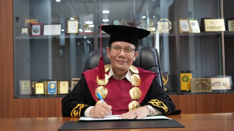 Rektor UIN Sultanah Nahrasiyah Lhokseumawe: Wisuda adalah Awal dari Perjalanan Pembelajaran yang Sesungguhnya