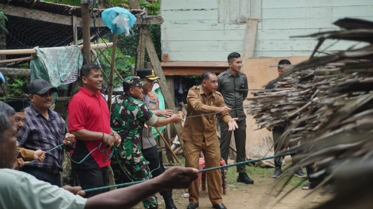 Rumah Baru untuk Faisal, Siswa SMP yang Viral Tinggal di Rumah Nyaris Ambruk
