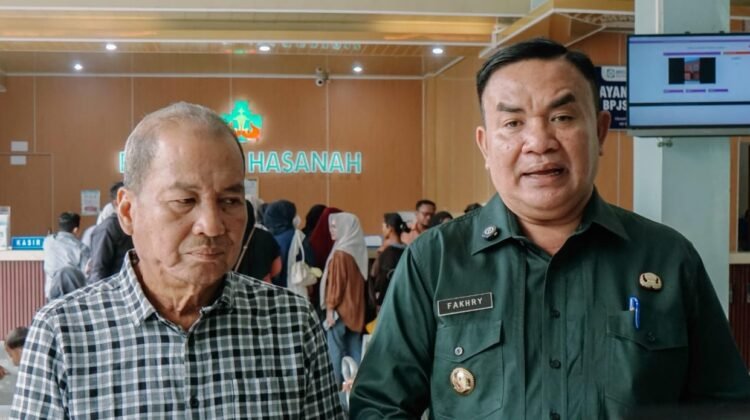 Bupati Aceh Tenggara bersama Komisaris Utama RS Nurul Hasanah.