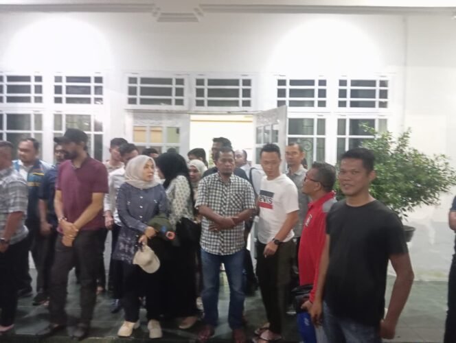 
					Mualem: Pemerintah Aceh Maksimalkan Segala Upaya Tangani Banjir Besar yang Melanda Seluruh Aceh