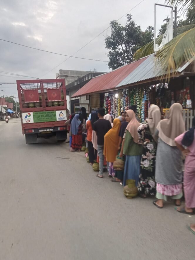 
					Harga Gas Subsidi 3 Kg Melonjak di Aceh Utara, Warga Miskin Terus Mengeluh