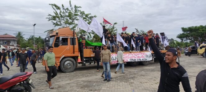 
					AJI Lhokseumawe Kecam Perampasan HP Wartawan oleh Oknum TNI di Aceh Utara