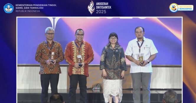 
					Borong Dua Penghargaan Nasional, PNL Tegaskan Lompatan Riset dan Integritas Vokasi