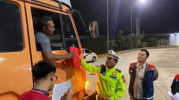 “Ngopi Dulu Biar Aman,” Kasatlantas Ingatkan Bahaya Microsleep kepada Pengemudi di Tol