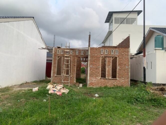 
Oknum Pengembang Villa Buket Rata Serobot Aset Desa, Jalan Umum Dijadikan Jaminan Bank