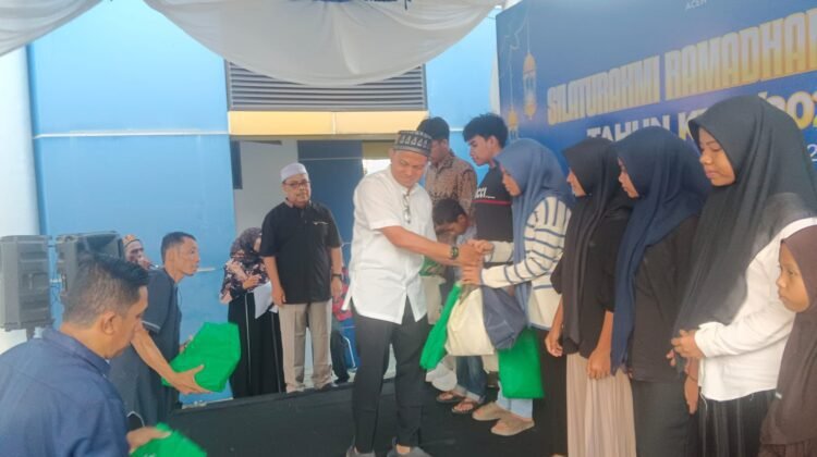 Dilandasi Semangat Kolaborasi, PWI Aceh Santuni 51 Anak Yatim