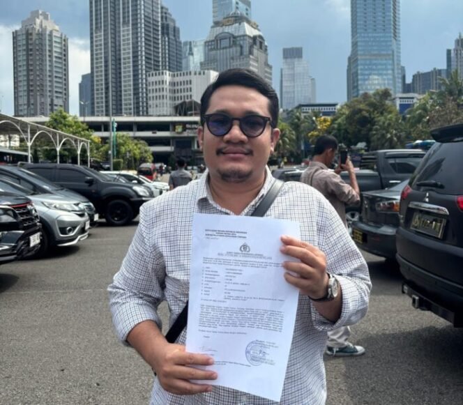 
					Mahasiswa Laporkan Saiful Mujani ke Polda Metro Jaya atas Dugaan Penghasutan