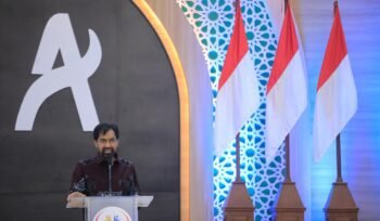 Foto: Gubernur Aceh Muzakir Manaf menghadiri sekaligus memberikan kata sambutan pada relaunching Aneuk Muda Aceh Unggul Hebat (AMANAH) di Ladong, Aceh Besar, Kamis (23/4/2026)