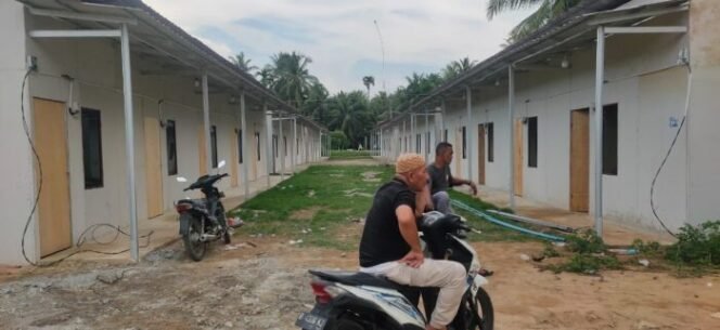 
					Menguak Huntara Mangkrak di Lhok Puuk: Upah Tukang Tertahan, Korban Banjir Terkatung