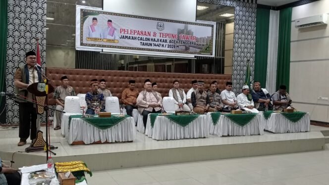 
					133 JCH Aceh Tenggara Dilepas Menuju Tanah Suci
