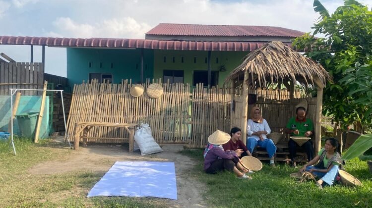 Teater Sawah 2026 Angkat Tradisi Agraris Lewat Tubuh, Lumpur, dan Bunyi Alam
