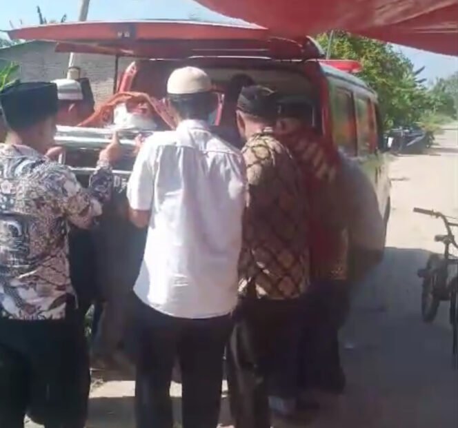 
					Ambulans PP Batu Bara Bergerak Cepat, Jenazah Lansia Dipulangkan ke Kampung Halaman