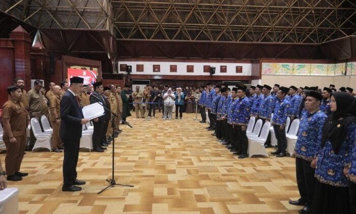 Sekda Aceh Lantik Pejabat Baru, Gubernur Tekankan Percepatan Kinerja dan Penyusunan RKPA 2026