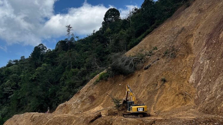 Jalan Belum Pulih, Ekonomi Aceh Tengah Terancam Lumpuh hingga Empat Tahun