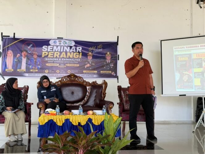 
					Deklarasi Anti Narkoba Menggema di STIT Batu Bara, Satresnarkoba Ajak Pemuda Jadi Garda Terdepan