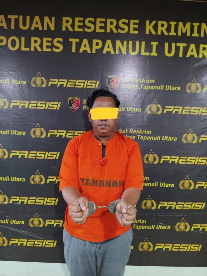 
					Oknum pendeta ditahan di RT Polres Taput. (Ist)