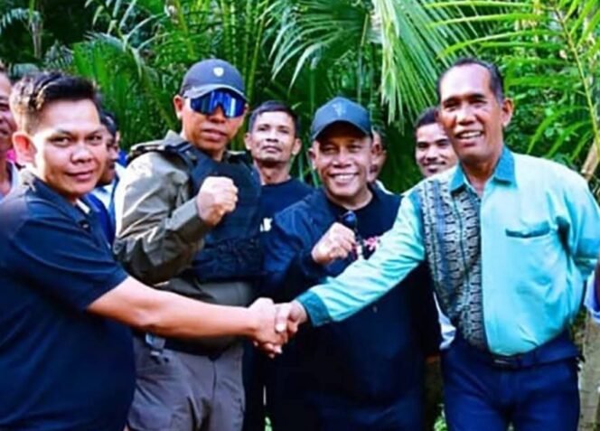 
					Gubsu Respons Kolaborasi 2 Bupati Kucurkan Dana 19 M Hubungkan Taput-Tapteng