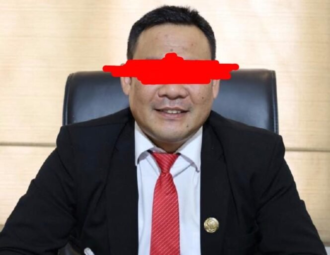 
					Peras Kepala Sekolah, Kacabdin Aceh Utara Bagi-bagi Kue Fee Proyek Revitalisasi