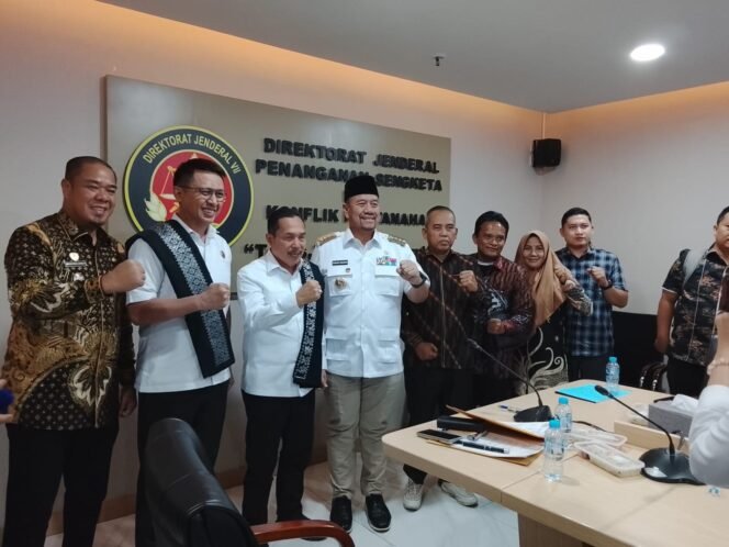 
					Pansus Batu Bara Bawa Misi PAD ke Jakarta, 660 Hektare Socfindo Jadi Sorotan
