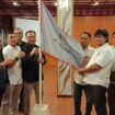 Ketua PWI Sumut H.Farianda Putra Sinik kukuhkan pengurus PWI Toba dan Samosir.(Ist)