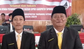 Ferry Leonard Silitonga Ketua Fraksi Golkar DPRD Taput dan Oky Ohara Sibarani Sekretaris. (dok)