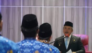 Wabup Deni Lumbantoruan lantik pejabat eselon. (diskominfo)