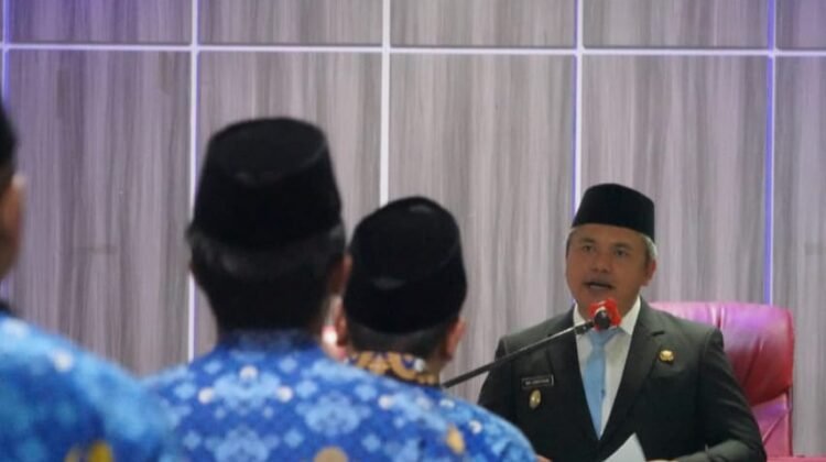 Wabup Deni Lumbantoruan lantik pejabat eselon. (diskominfo)