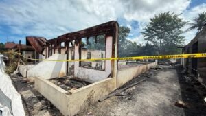 Nampak puing -puing rumah yang terbakar di Kecamatan Sipoholon.(ist)