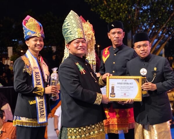 Dr (C). Ir. Muhammad Hatta Raih Anugerah Tokoh Pemuda Inspiratif pada Milad 800 Tahun Samudera Pasai