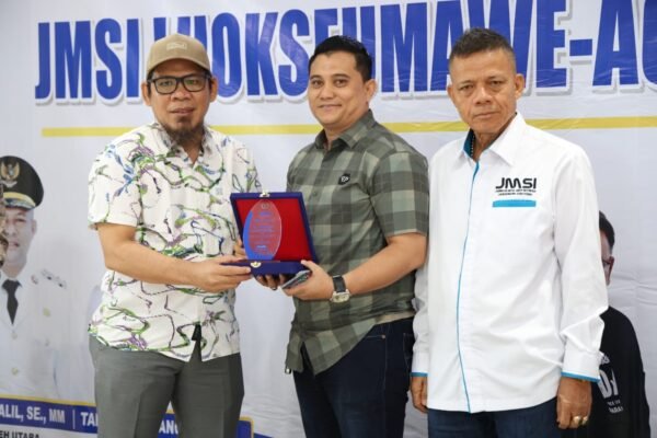 Dari Jurnalis ke Pengusaha, Feri Fernandes Raih JMSI & PWI Awards 2026